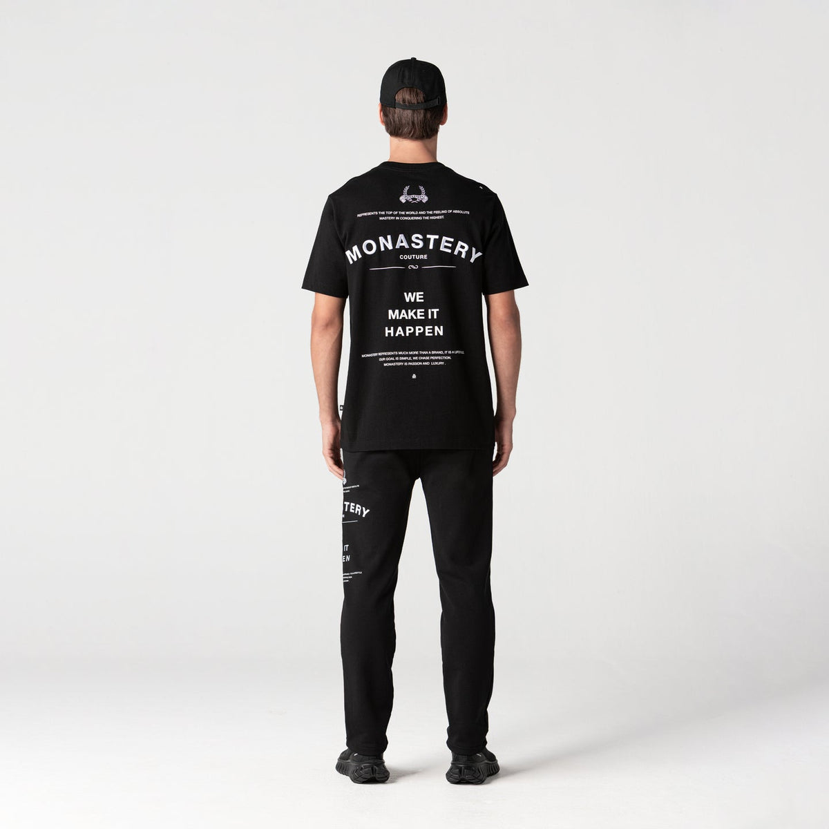 AQUILUM JOGGER MEN BLACK