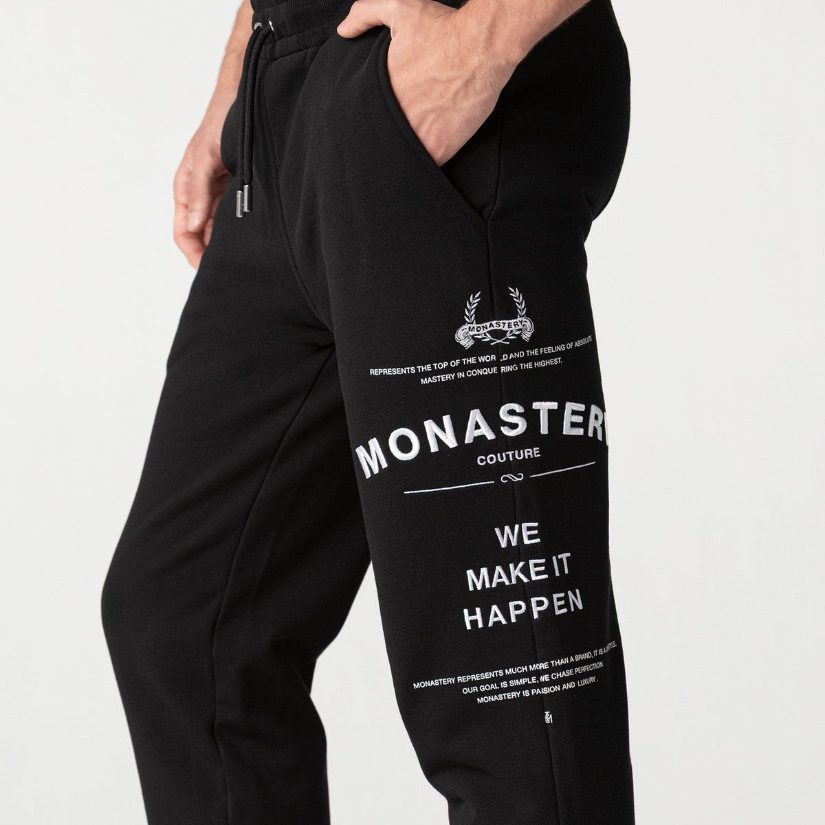 AQUILUM JOGGER MEN BLACK