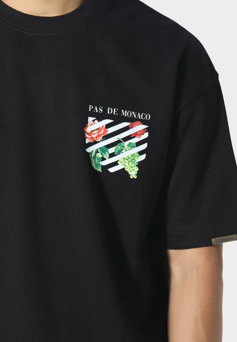 FLORAL LINE TSHIRT BLACK